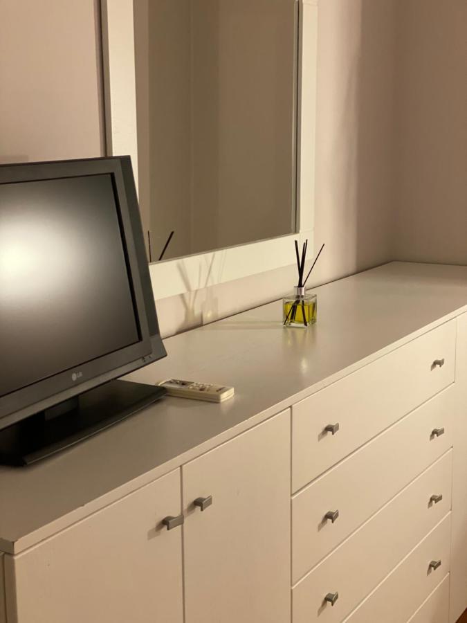 Mel'S Place Тирана Екстер'єр фото