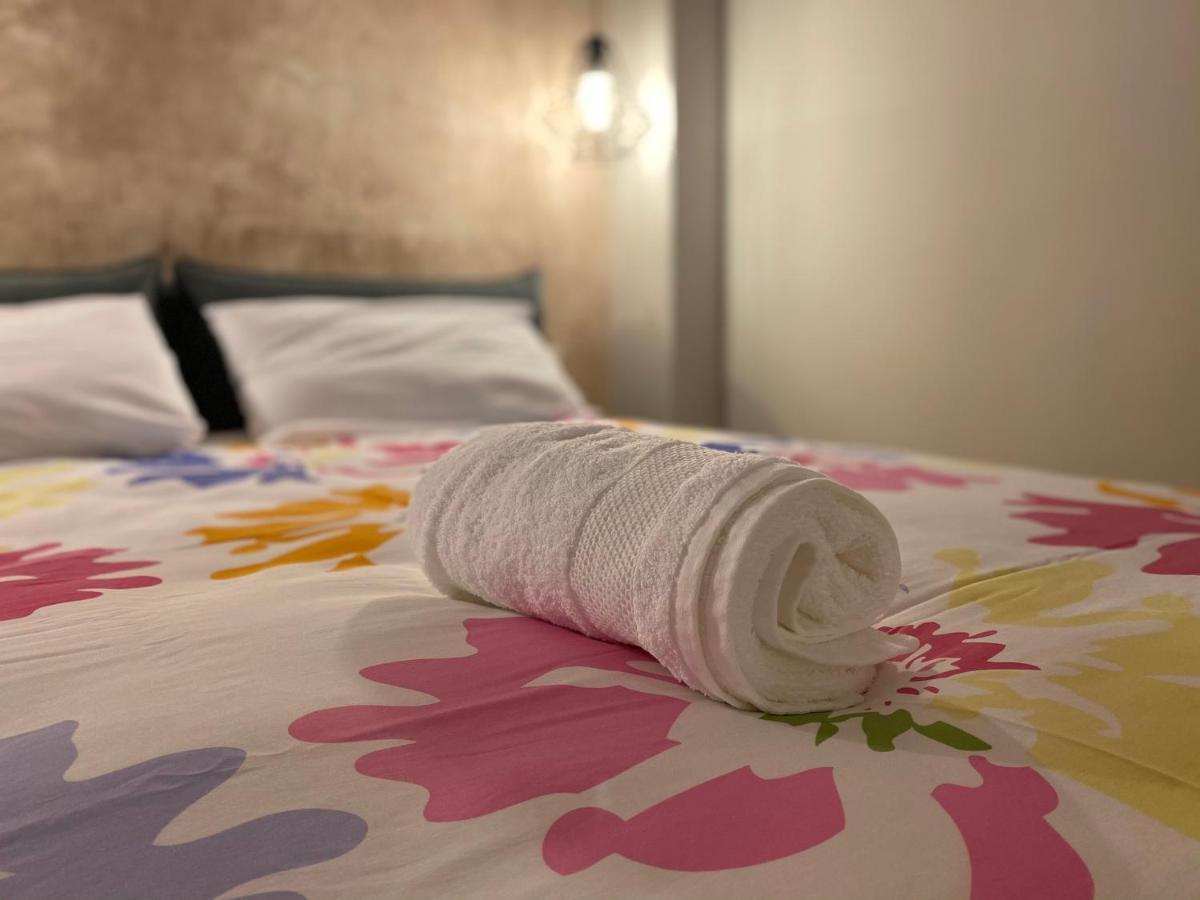 Mel'S Place Тирана Екстер'єр фото