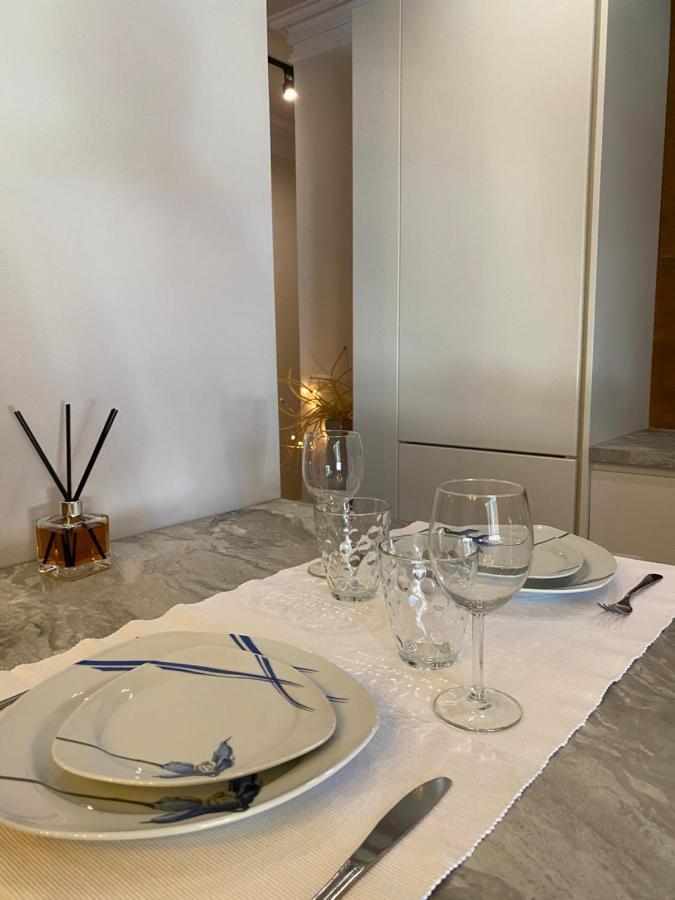 Mel'S Place Тирана Екстер'єр фото